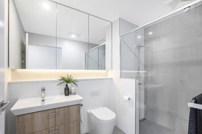 S205/469 Sandgate Road