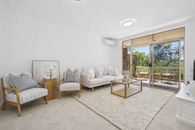 158/42 Roma Road
