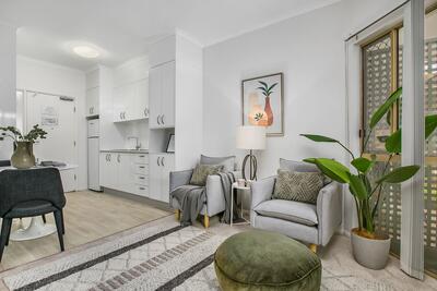 3/100 Albany Creek Road