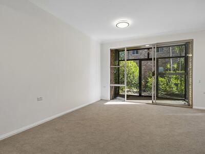 202/2-8 Kitchener Street