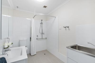 321/61 Explorer Drive