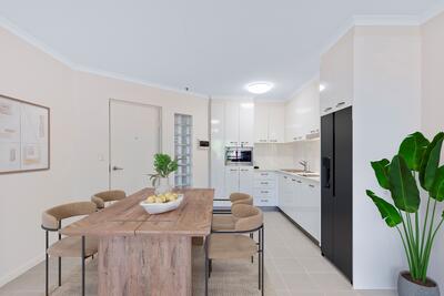 317/61 Explorer Drive