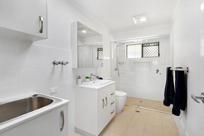 77/5 Lochinvar Court