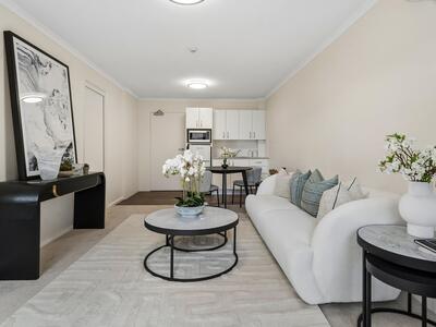 240/2 Ulmarra Place
