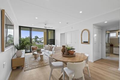 E303/469 Sandgate Road