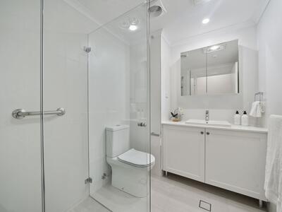38/2-8 Kitchener Street
