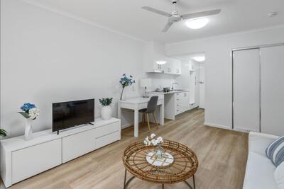 P01/356 Blunder Road