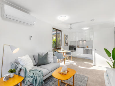 5/239 McCullough Street