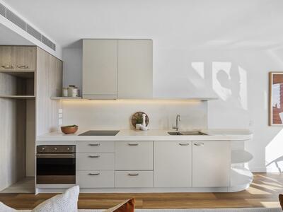909/50 Longland Street