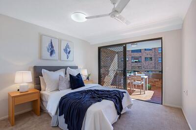 207/61 Explorer Drive