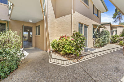 C15/148 Smith Street