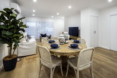 MS/014 Moorhen Street