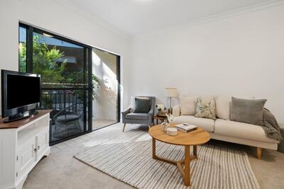 229/10 Minkara Road
