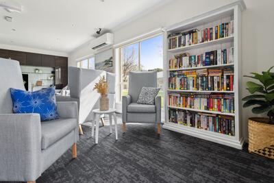 54/104 Country Club Drive
