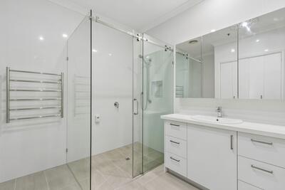 126/562 Bluff Road