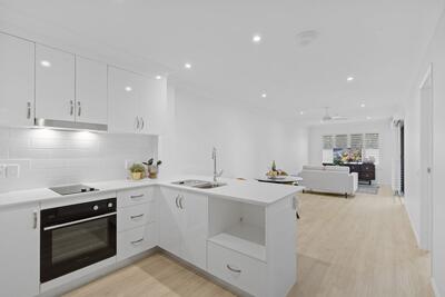 307/148 Smith Street