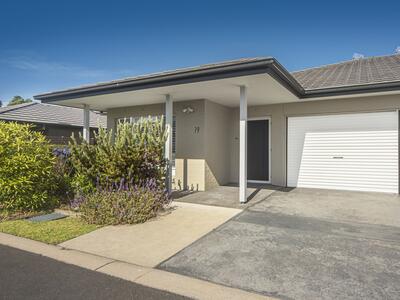 79/62 Island Point Road