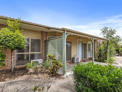 9/100 Albany Creek Road