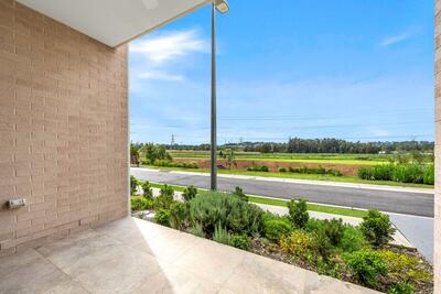 SB/011 Spoonbill Place