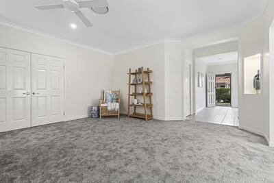 121/21 Gracemere Boulevard