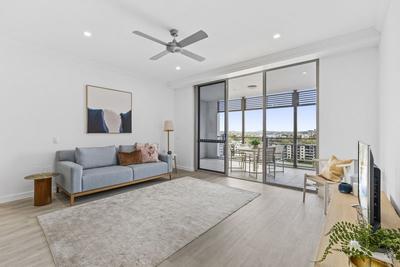 M313/469 Sandgate Road