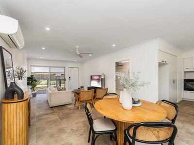 IC/030 Ibis Crescent