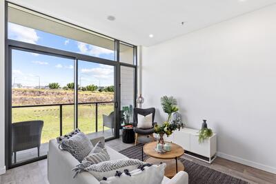 3502/2 Symphony Way