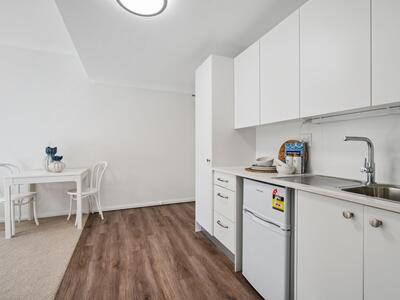 201/2-8 Kitchener Street