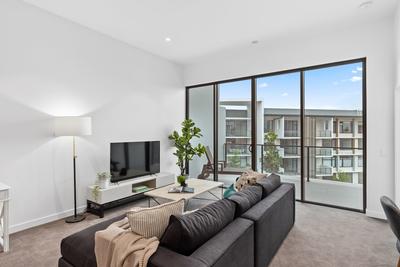 1310/2 Symphony Way