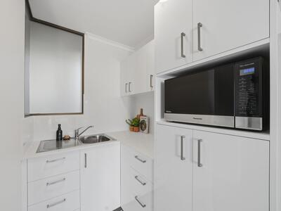 208/57 Cadbury Road