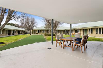 38/104 Country Club Drive