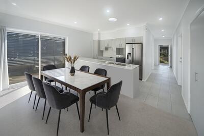 148/62 Island Point Road