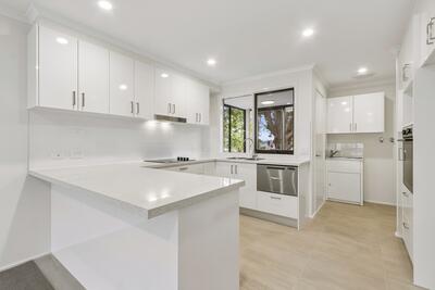 12/4-42 Coral Drive