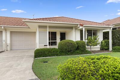 100/21 Gracemere Boulevard