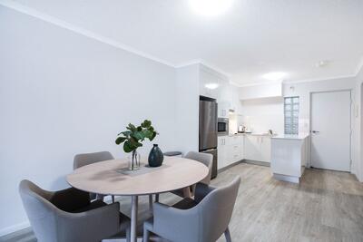 319A/61 Explorer Drive