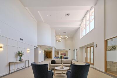 146/100 Station Street