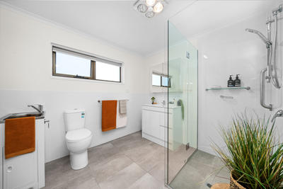 36/57 Cadbury Road