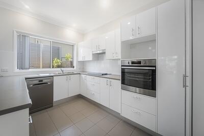 53/62 Island Point Road