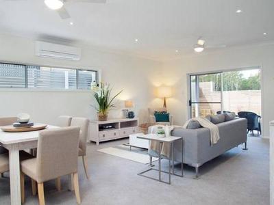 53/62 Island Point Road