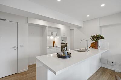 211/300 Pigdon Street