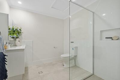 15/112 Whites Road