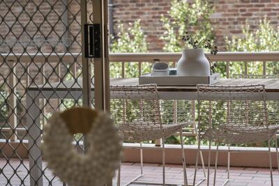 142/42 Roma Road