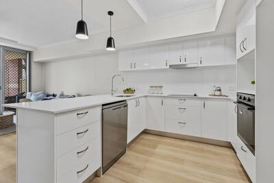 1105/100 Swansea Circuit