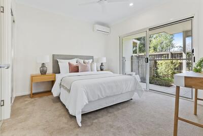 110/21 Gracemere Boulevard