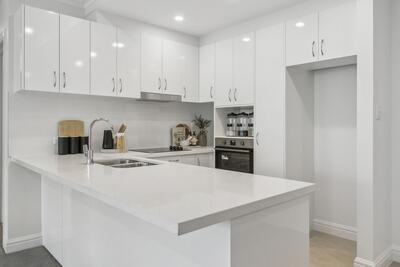 301/15-25 George Street