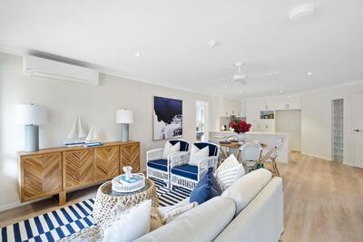 305/148 Smith Street