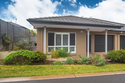 123/62 Island Point Road