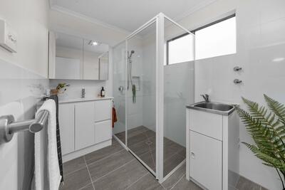 8/57 Cadbury Road