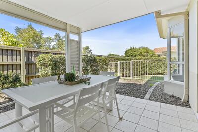 110/21 Gracemere Boulevard