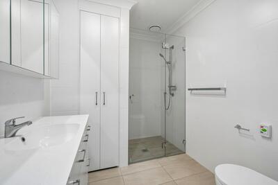 211/2 Ulmarra Place